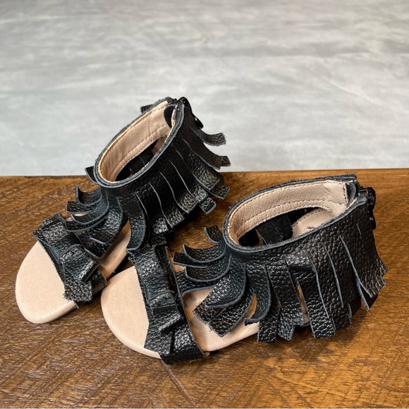 Monkey Feet Black Fringe Sandals Size 18-24 mo size 5/5.5 toddler - Picture 3 of 7